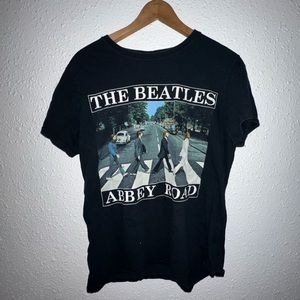 Medium black Beatles shirt